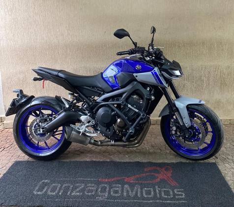 YAMAHA MT-09 